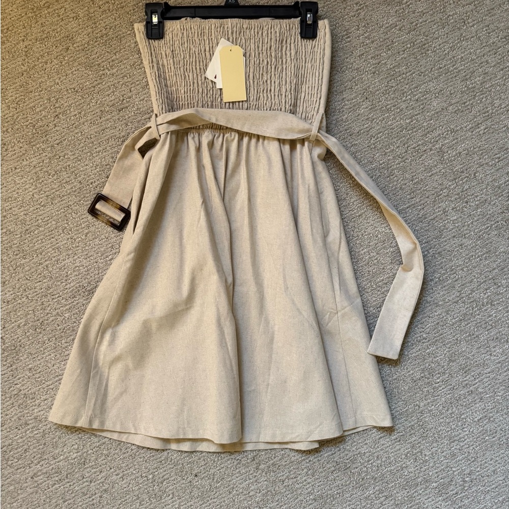 NWT Strapless Beige Dress - S - Picture 4 of 4